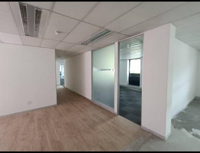 BUSINESS PROPERTY TO RENT IN WELTEVREDEN PARK